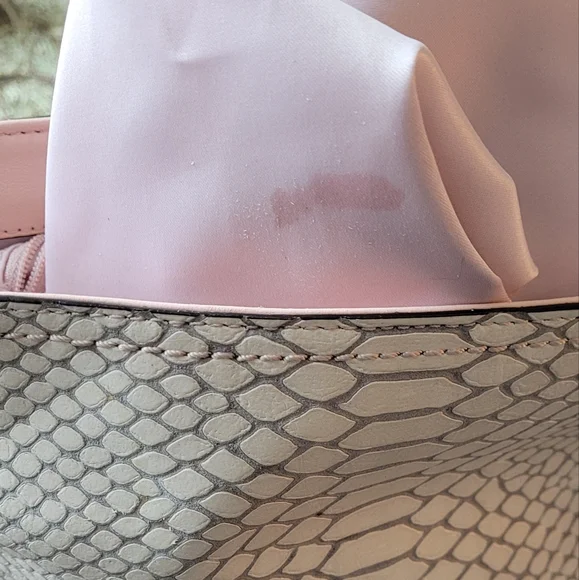 Barely used coach python handbag - Picture 9 of 16